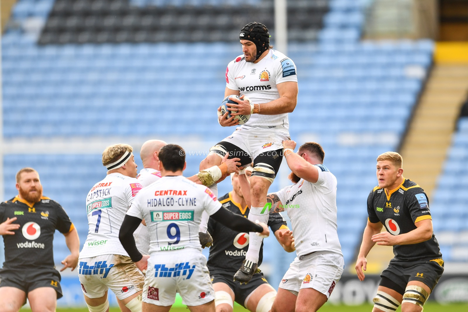 Don Armand of Exeter Chiefs claims the lineout