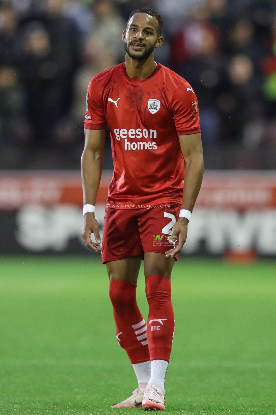 Barry Cotter of Barnsley during the Carabao Cup match Barnsley vs Sheffield United at Oakwell, Barnsley, United Kingdom, 27th August 2024

(Photo by Alfie Cosgrove/News Images)