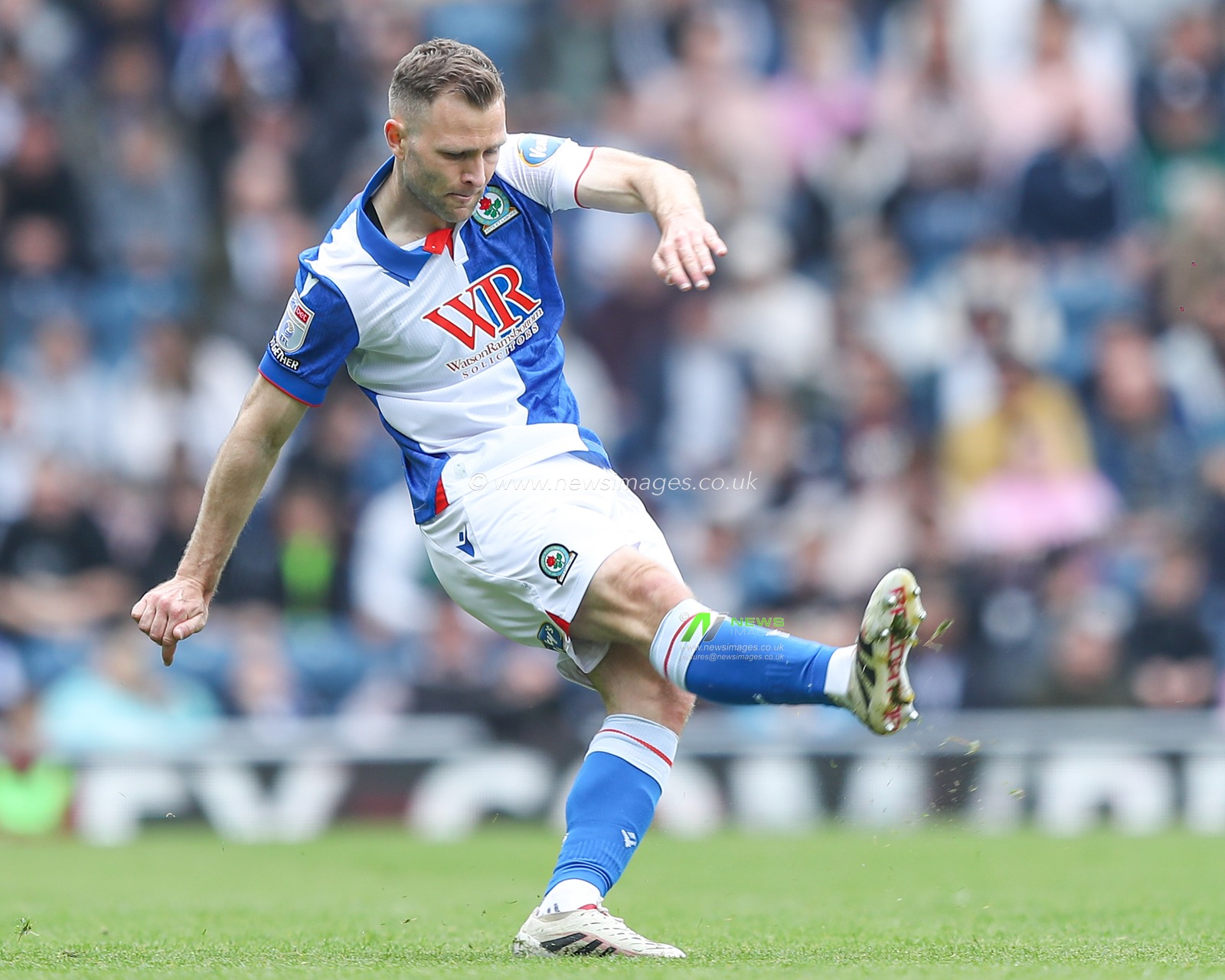 Ryan Hedges of Blackburn Rovers with ball at his feet during the Sky Bet Championship match Blackburn Rovers vs Watford at Ewood Park, Blackburn, United Kingdom, 26th April 2025

(Photo by Jorge Horsted/News Images)