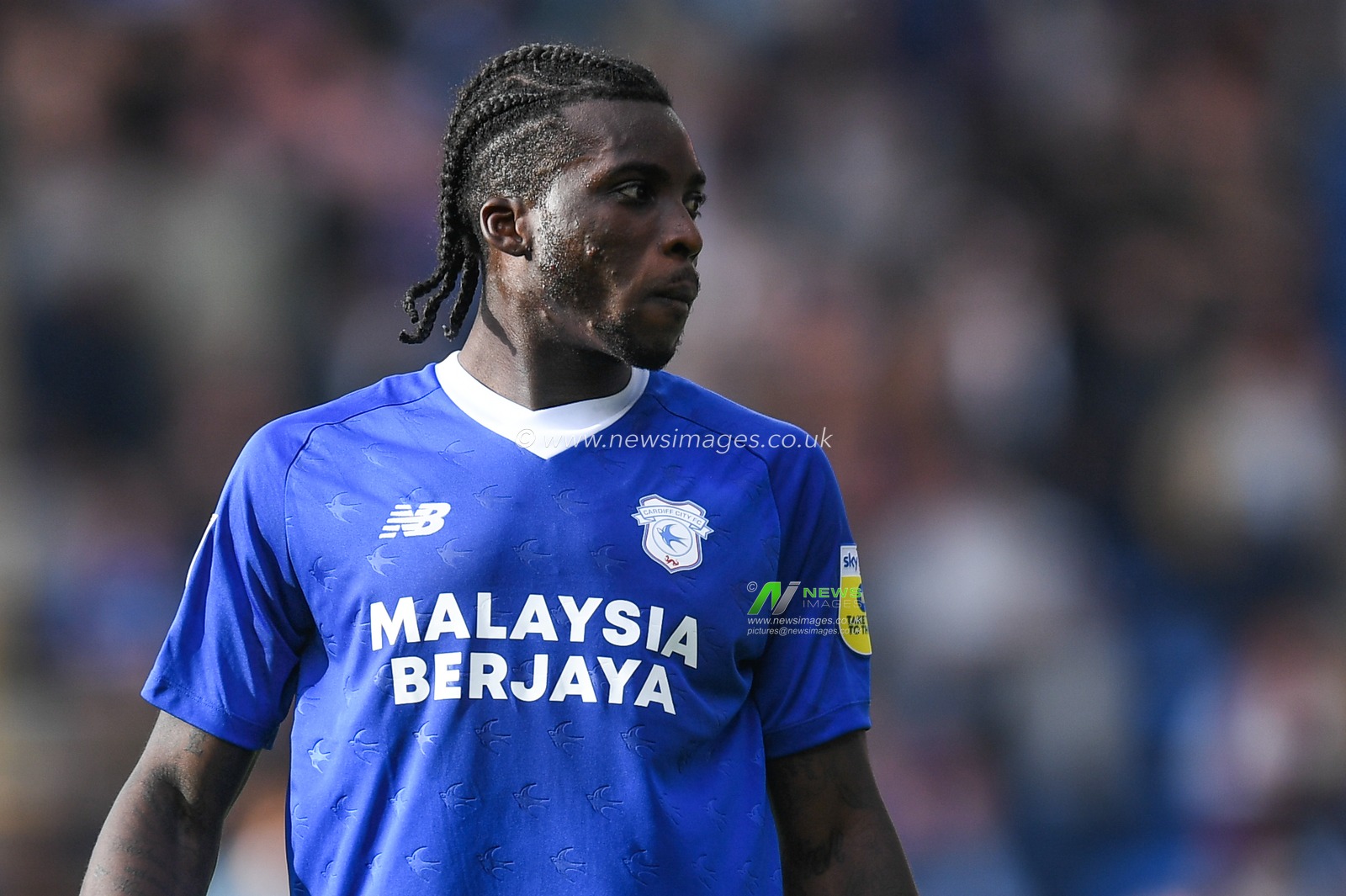 Sheyi Ojo #10 of Cardiff City  during the Sky Bet Championship match Cardiff City vs Burnley at Cardiff City Stadium, Cardiff, United Kingdom, 1st October 2022

(Photo by Mike Jones/News Images)