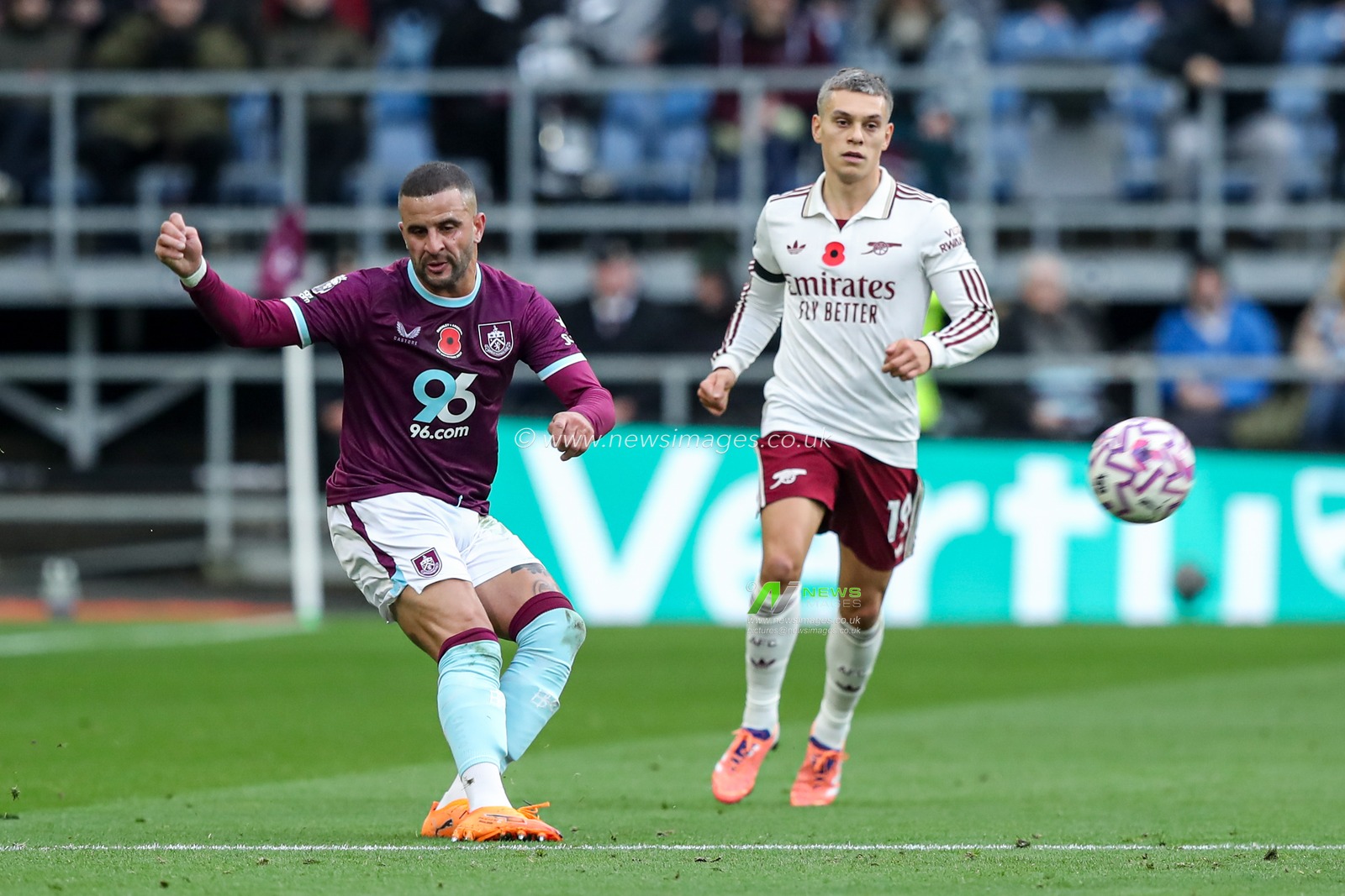 Kyle Walker of Burnley passes the ball forward during the Premier League match Burnley vs Arsenal at Turf Moor, Burnley, United Kingdom, 1st November 2025

(Photo by Jorge Horsted/News Images)

*** GER AUT SUI OUT ***