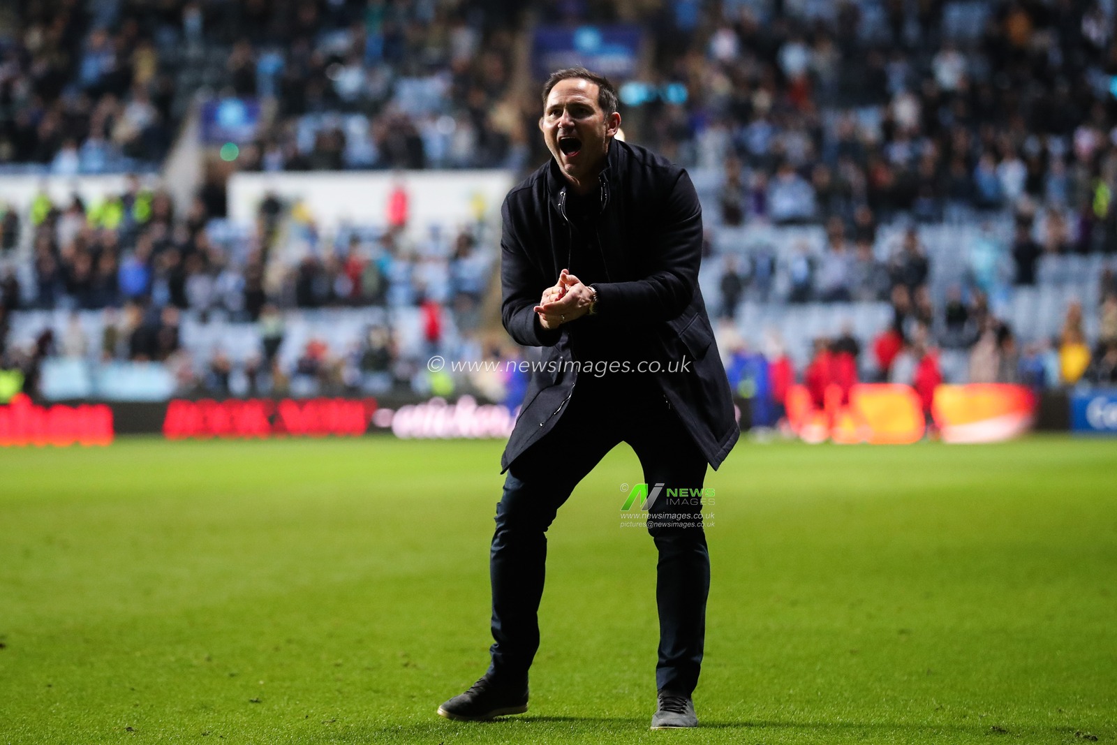 Frank Lampard manager of Coventry City celebrates his teams win after the Sky Bet Championship match Coventry City vs Portsmouth at Coventry Building Society Arena, Coventry, United Kingdom, 9th April 2025

(Photo by Gareth Evans/News Images)