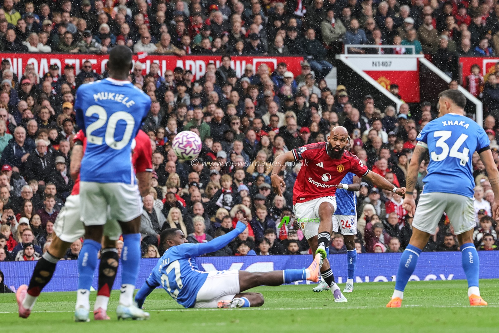 Bryan Mbeumo of Manchester United The shirt back of during the Premier League match Manchester United vs Sunderland at Old Trafford, Manchester, United Kingdom, 4th October 2025

(Photo by Mark Cosgrove/News Images)