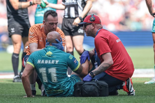 Dean Hadley of Hull KR receives treatment before going off for a concussion check during the Betfred Challenge Cup Final match Wigan Warriors vs Hull KR at Wembley Stadium, London, United Kingdom on 30 May 2026

(Photo by Mark Cosgrove/News Images)