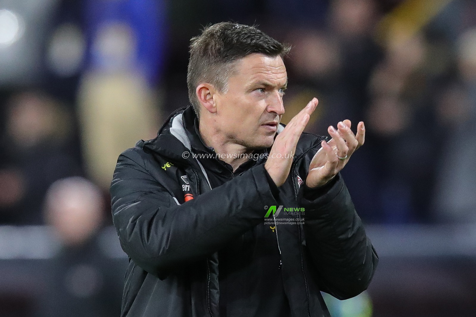 Paul Heckingbottom manager of Sheffield United claps his hands and applauds the supporters at full-time after the Sky Bet Championship match Burnley vs Sheffield United at Turf Moor, Burnley, United Kingdom, 10th April 2023

(Photo by James Heaton/News Images)