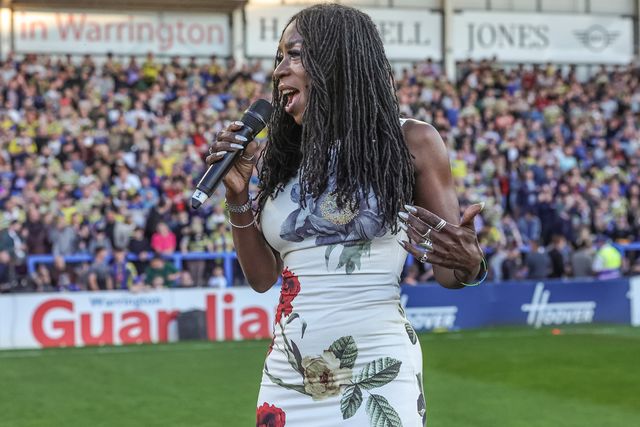 Heather Small sings sings during the Betfred Super League round 9 match Warrington Wolves vs Wigan Warriors at The Halliwell Jones Stadium, Warrington, United Kingdom on 24 April 2026

(Photo by Mark Cosgrove/News Images)