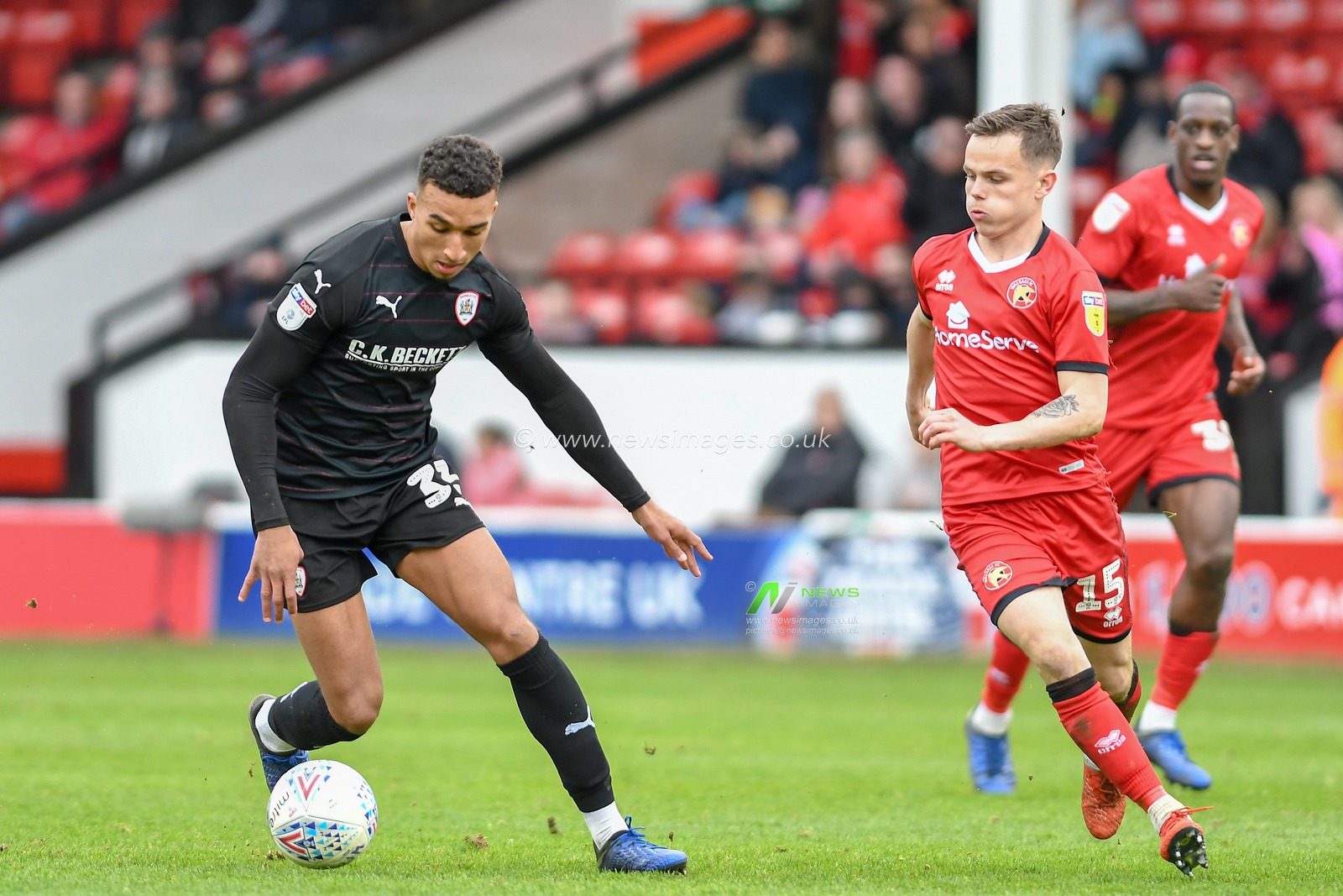 23rd March 2019, Bescot Stadium, Walsall, England; Sky Bet League One, Walsall vs Barnsley ; Jacob Brown (33) of Barnsley on the ball


Credit: Gareth Dalley/News Images

English Football League images are subject to DataCo Licence