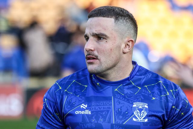 Josh Smith of Warrington Wolves in the pre-game warm up during the Betfred Super League Round 3 match Warrington Wolves vs Wakefield Trinity at The Halliwell Jones Stadium, Warrington, United Kingdom on 28 February 2026

(Photo by Alfie Cosgrove/News Images)