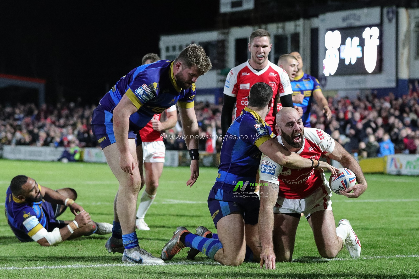 Kane Linnett #12 of Hull KR goes over for a try and makes the score 0-16 in the first half of the Betfred Super League Round 6 match Wakefield Trinity vs Hull KR at The Be Well Support Stadium, Wakefield, United Kingdom, 24th March 2023

(Photo by James Heaton/News Images)
