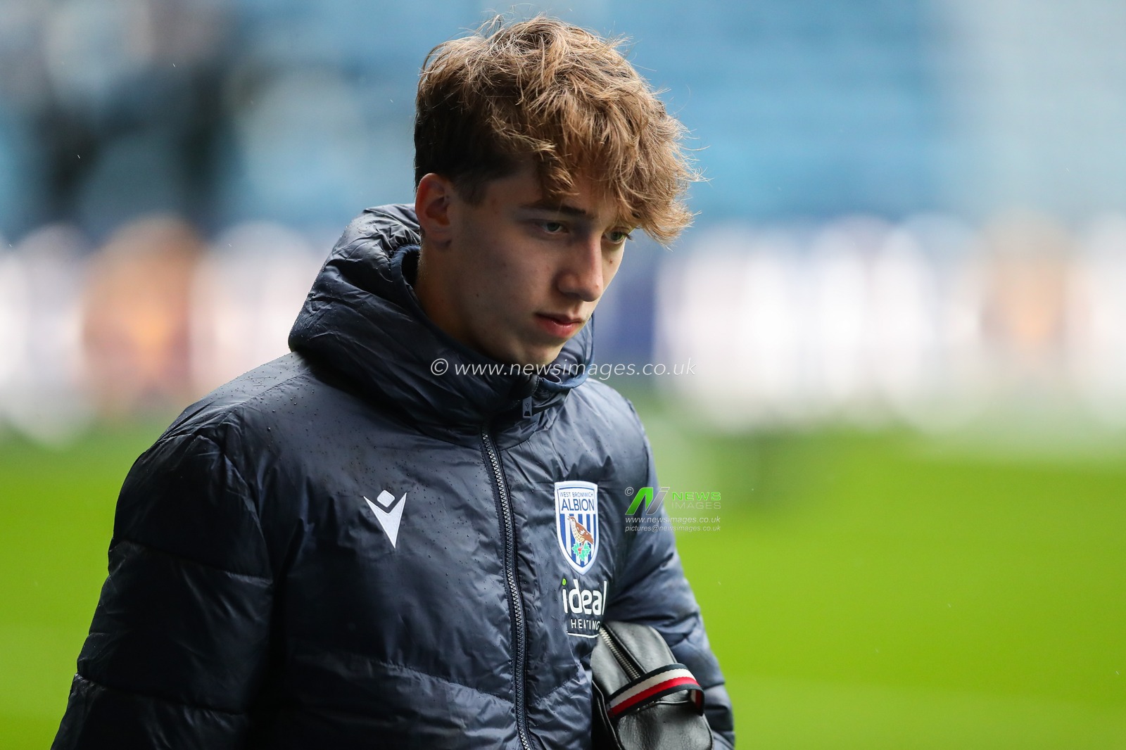 Harry Whitwell of West Bromwich Albion arrives ahead of the Sky Bet Championship match West Bromwich Albion vs Norwich City at The Hawthorns, West Bromwich, United Kingdom, 23rd November 2024

(Photo by Gareth Evans/News Images)