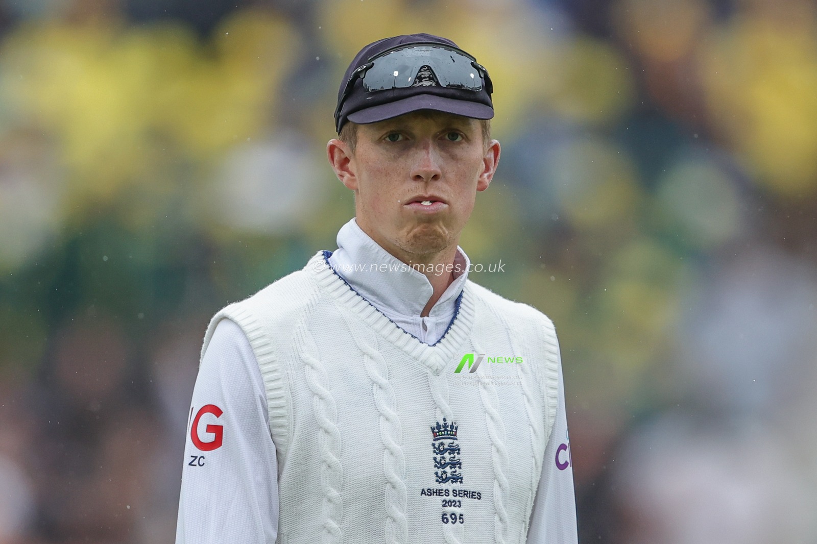 Zak Crawley of England during the LV= Insurance Ashes Fifth Test Series Day Four match England vs Australia at The Kia Oval, London, United Kingdom, 30th July 2023

(Photo by Mark Cosgrove/News Images)