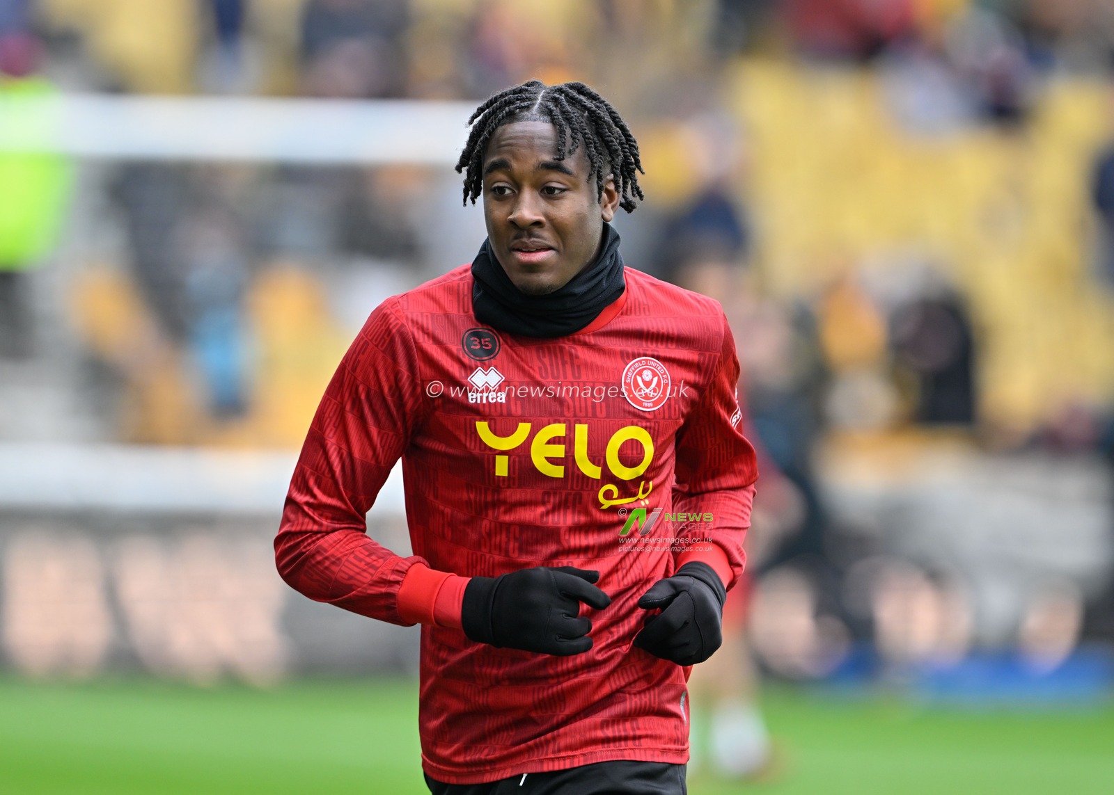 Andre Brooks of Sheffield United warms up ahead of the match, during the Premier League match Wolverhampton Wanderers vs Sheffield United at Molineux, Wolverhampton, United Kingdom, 25th February 2024

(Photo by Cody Froggatt/News Images)