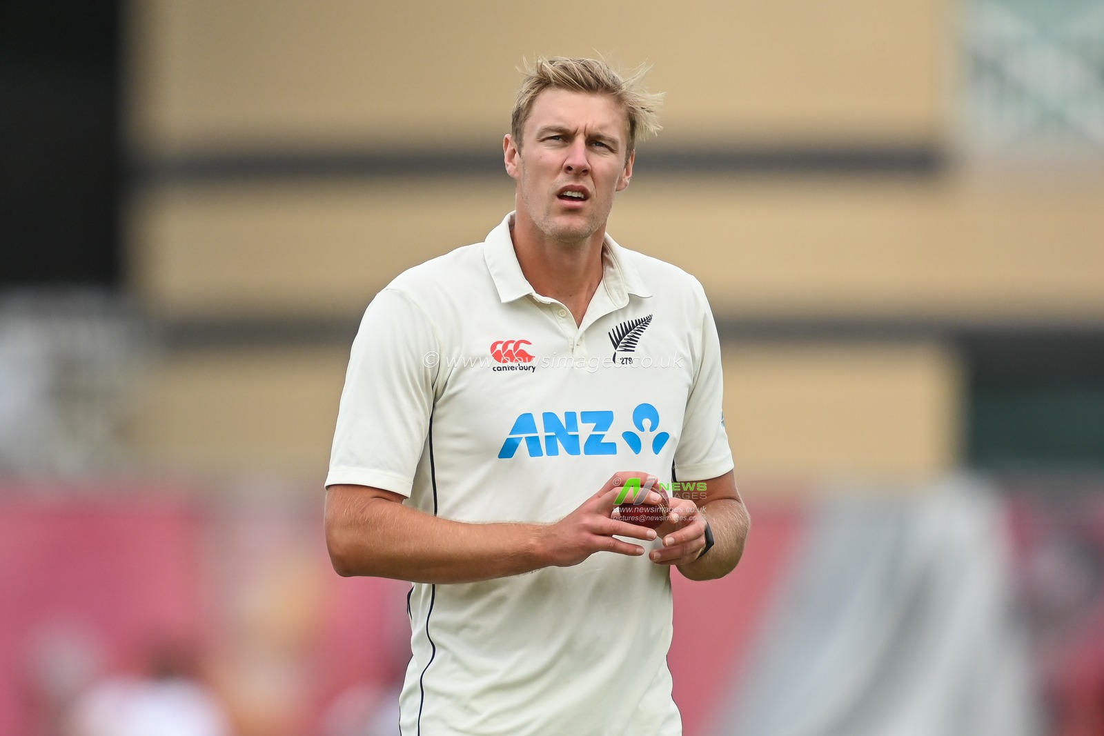Kyle Jamieson of New Zealand prepares to bowl