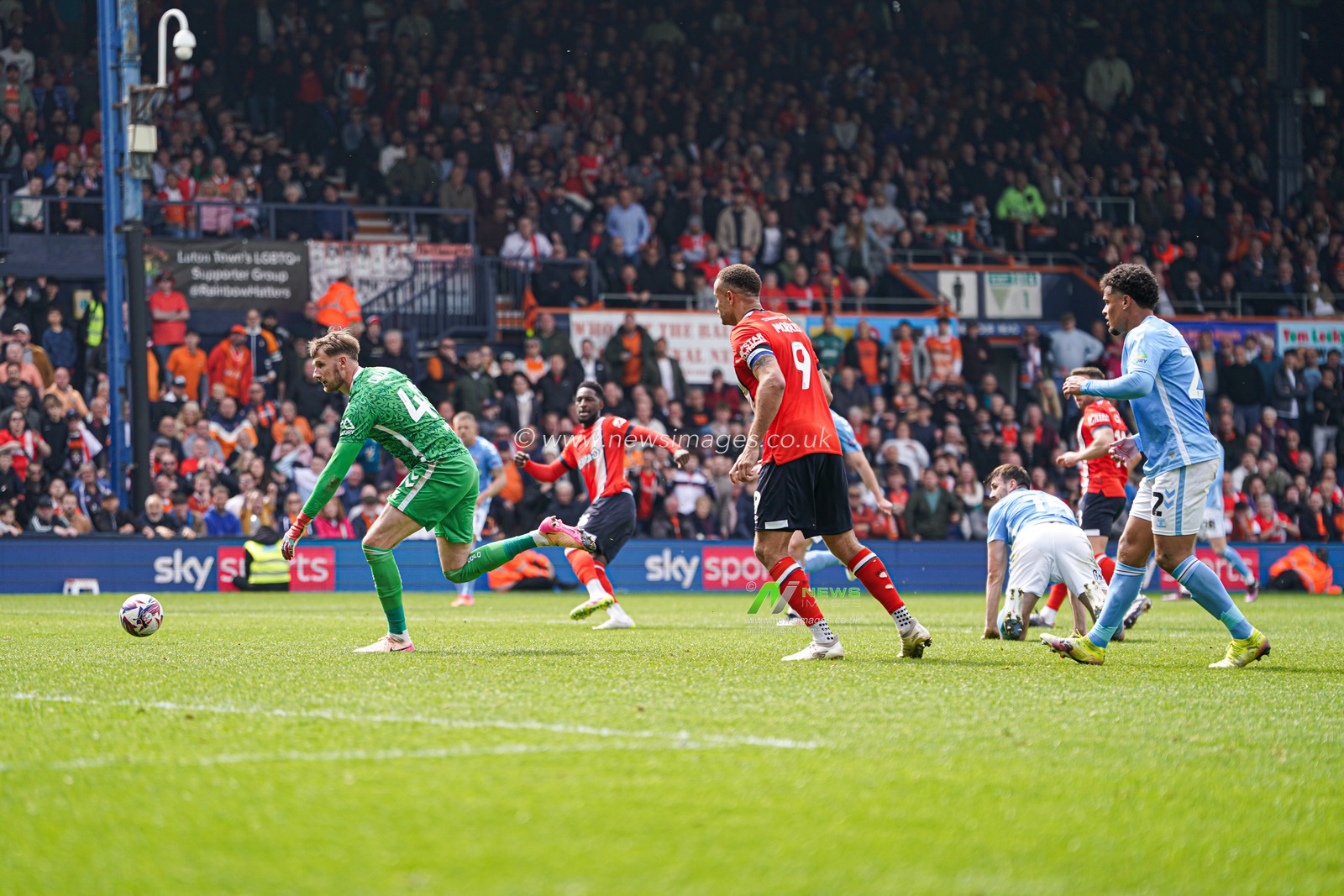 Shandon Baptiste of Luton Town scores during the Sky Bet Championship match Luton Town vs Coventry City at Kenilworth Road, Luton, United Kingdom, 26th April 2025

(Photo by Harvey Murphy/News Images)