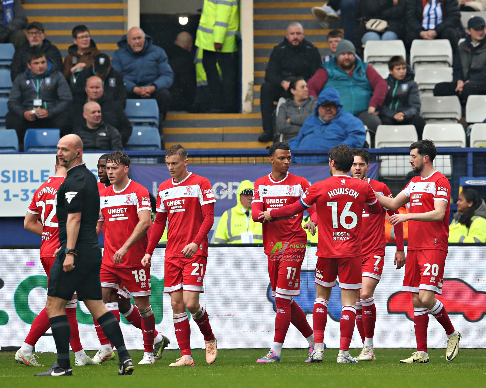 Middlesborough celebrate their first goal scored by Finn Azaz of Middlesbrough Football Club during the Sky Bet Championship match Sheffield Wednesday vs Middlesbrough at Hillsborough, Sheffield, United Kingdom, 21st April 2025

(Photo by Sam Eaden/News Images)