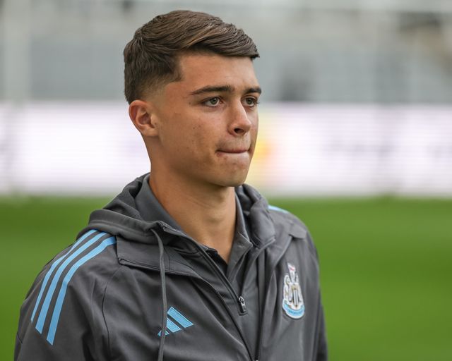 Lewis Miley of Newcastle Untied arrives during the Pre-season friendly Newcastle United vs Espanyol at St. James's Park, Newcastle, United Kingdom, 8th August 2025

(Photo by Mark Cosgrove/News Images)