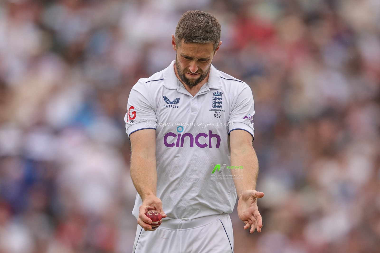 Chris Woakes of England warms up before bowling during the LV= Insurance Ashes Fifth Test Series Day Four match England vs Australia at The Kia Oval, London, United Kingdom, 30th July 2023

(Photo by Mark Cosgrove/News Images)