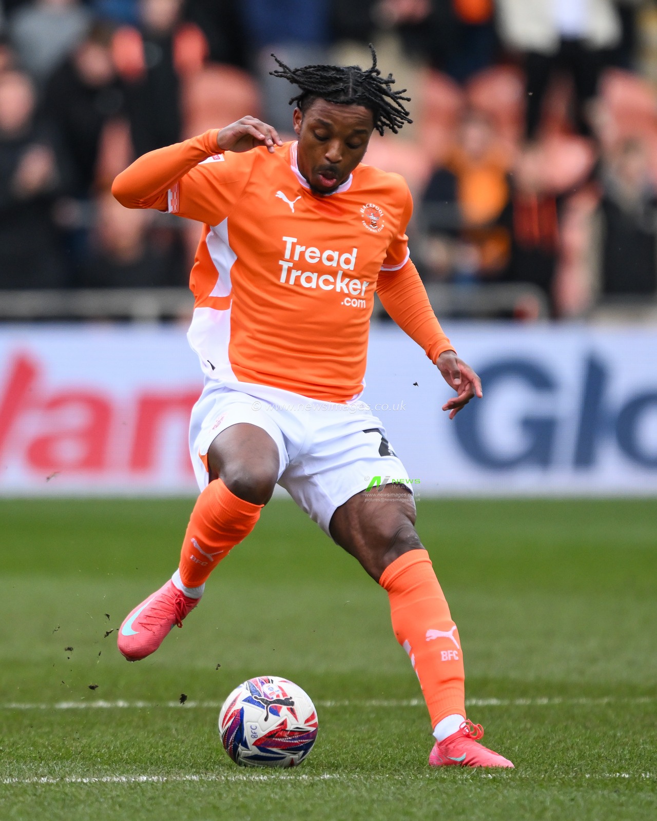 Niall Ennis of Blackpoolmakes a break with the ball during the Sky Bet League 1 match Blackpool vs Leyton Orient at Bloomfield Road, Blackpool, United Kingdom, 15th March 2025

(Photo by Craig Thomas/News Images)