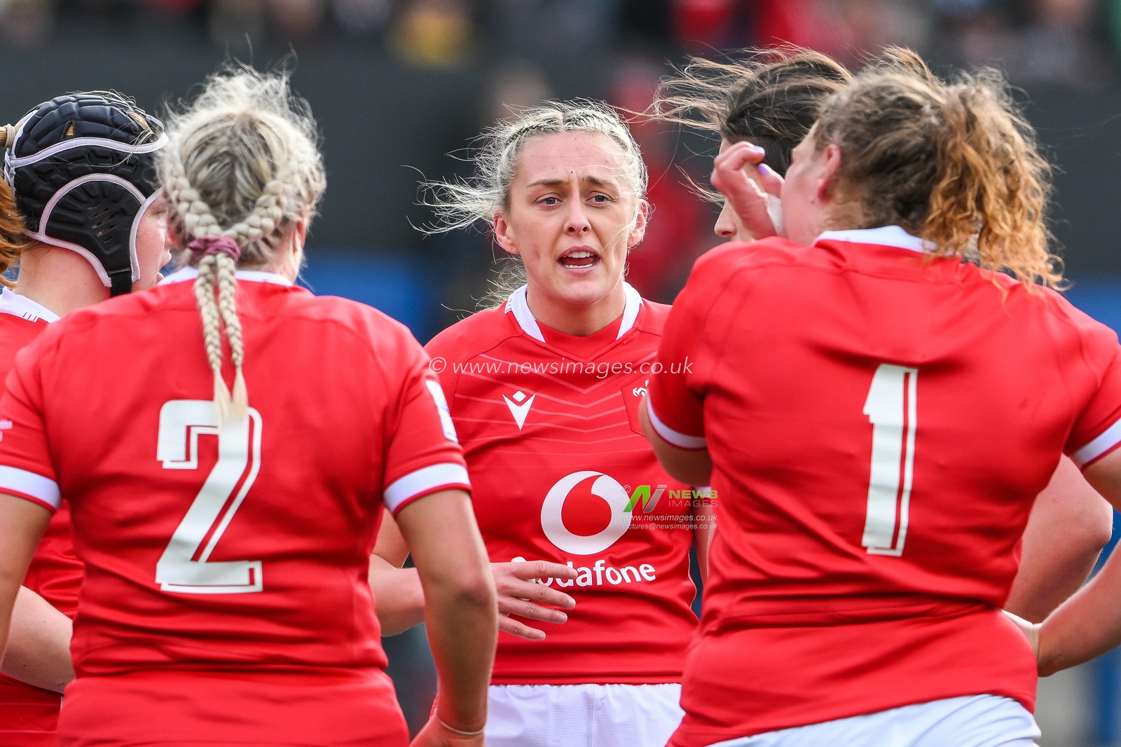 Hannah Jones of Wales gives her team instructions during the TikTok Womenâ€™s Six Nations match Wales vs Ireland at BT Cardiff Arms Park, Cardiff, United Kingdom, 25th March 2023

(Photo by Craig Thomas/News Images)