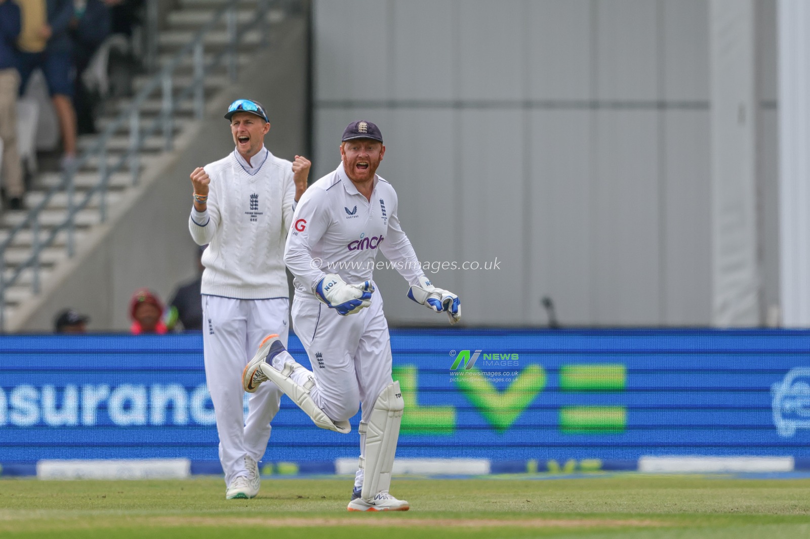 Joe Root of England and Jonny Bairstow of England celebrate the wicket of David Warner of Australia during the LV= Insurance Ashes Third Test Series Day 1 England v Australia at Headingley Stadium, Leeds, United Kingdom, 6th July 2023

(Photo by Mark Cosgrove/News Images)