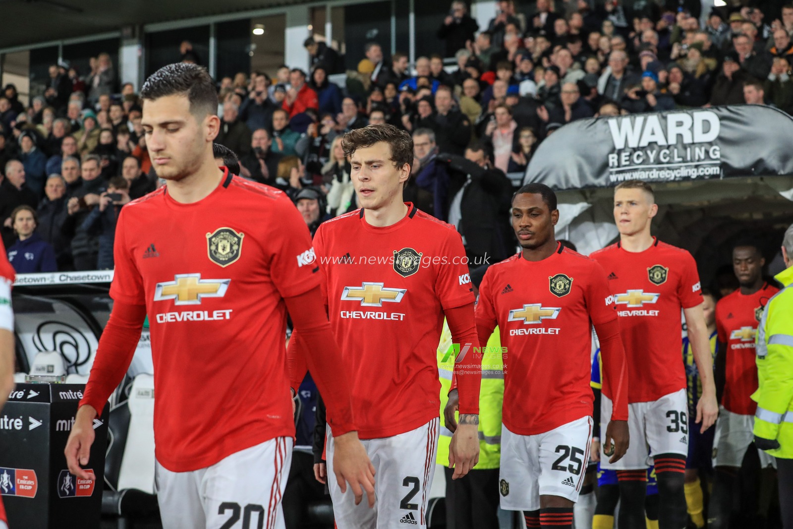 5th March 2020, Pride Park Stadium, Derby, England; Emirates FA Cup 5th Round, Derby County v Manchester United : Victor Lindelof (2) of Manchester United and his team mates walk out for kick-off