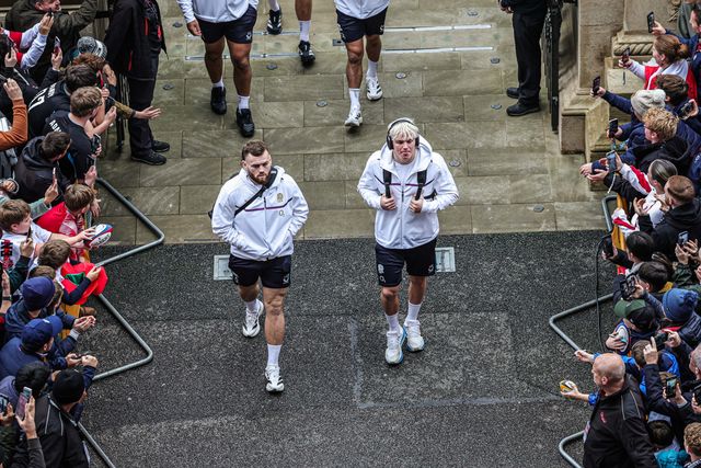 Henry Pollock of England arrives during the Quilter Nations Series 2025 match England vs New Zealand at Allianz Stadium, Twickenham, United Kingdom, 15th November 2025

(Photo by Mark Cosgrove/News Images)

*** GER AUT SUI OUT ***