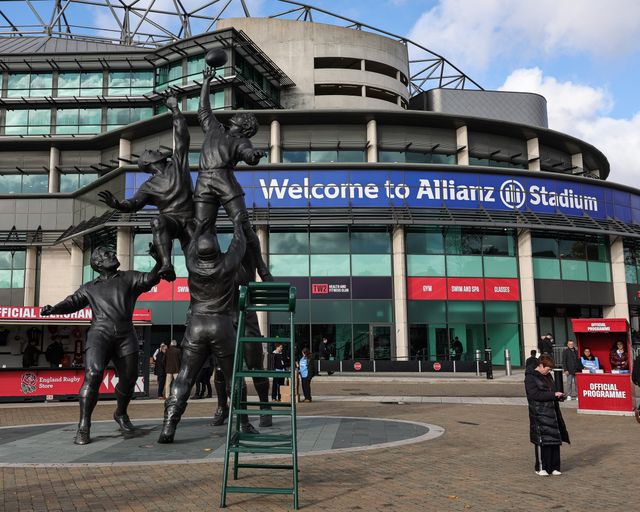 A general view of The Allianz Stadium and the Core Values Statue during the Quilter Nations Series 2025 match England vs Australia at Allianz Stadium, Twickenham, United Kingdom, 1st November 2025

(Photo by Mark Cosgrove/News Images)

*** GER AUT SUI OUT ***