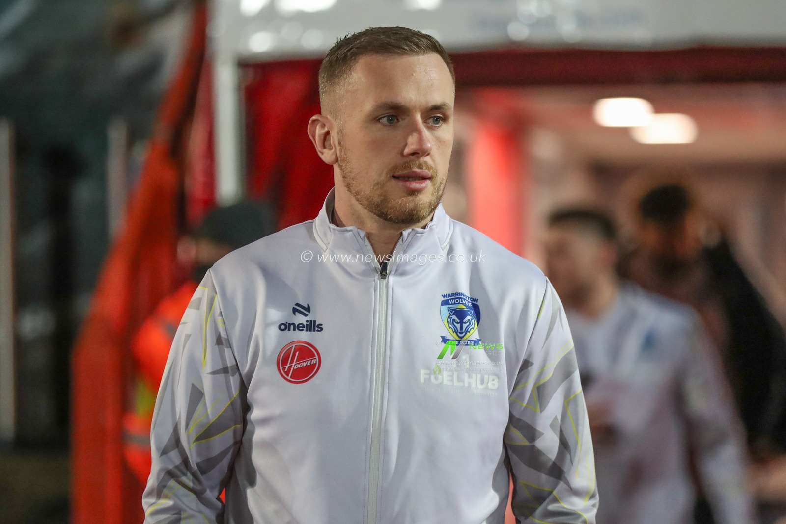 Ben Currie of Warrington Wolves arrives during the Betfred Super League Round 4 match Hull KR vs Warrington Wolves at Sewell Group Craven Park, Kingston upon Hull, United Kingdom, 7th March 2024

(Photo by Alfie Cosgrove/News Images)