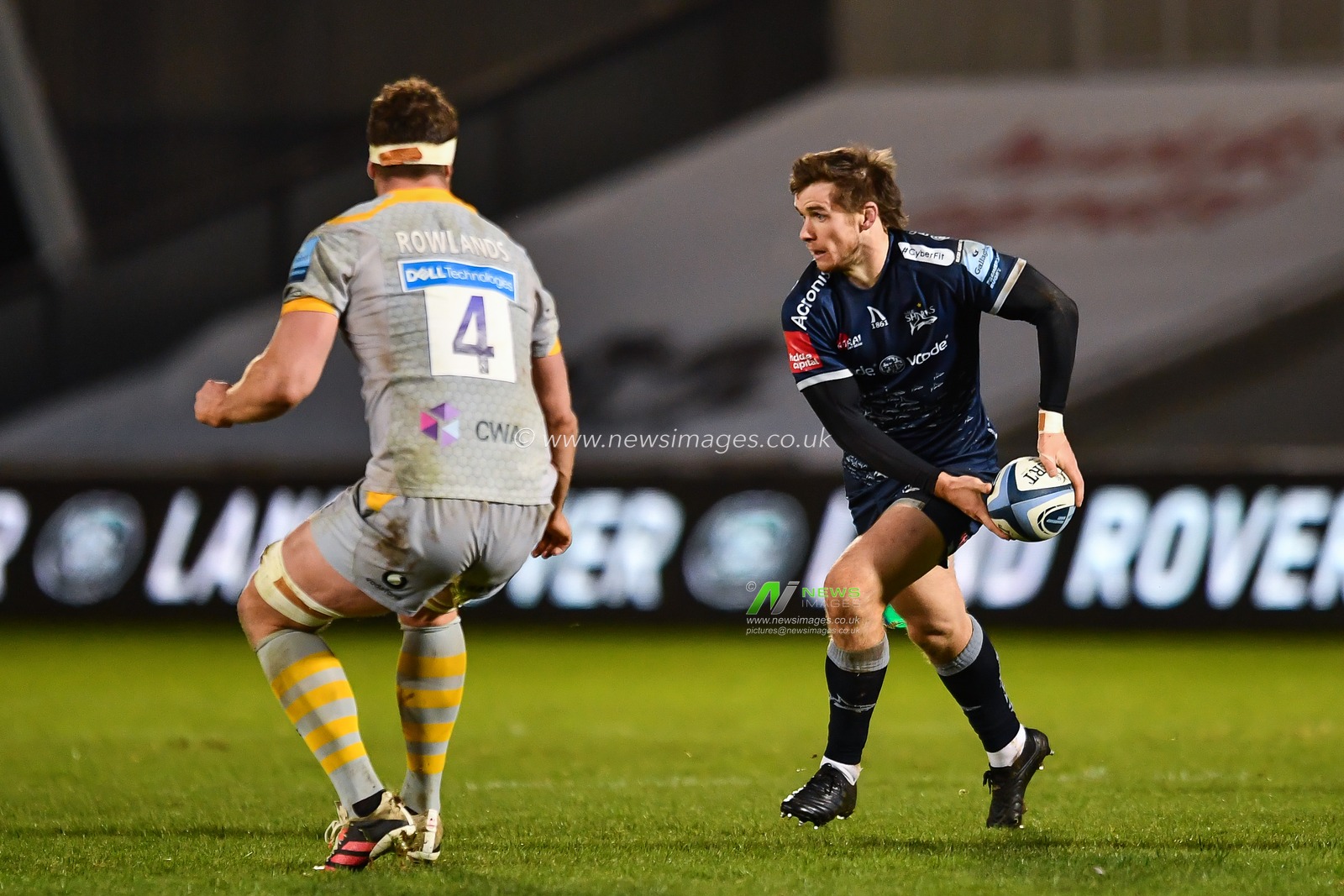 AJ MacGinty of Sale Sharks in action