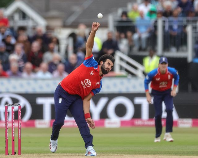 Saqib Mahmood of England delivers the ball during the First Vitality T20 International match England vs India at Banks Homes Riverside Stadium, Chester-le-street, United Kingdom on 01 July 2026

(Photo by Mark Cosgrove/News Images)