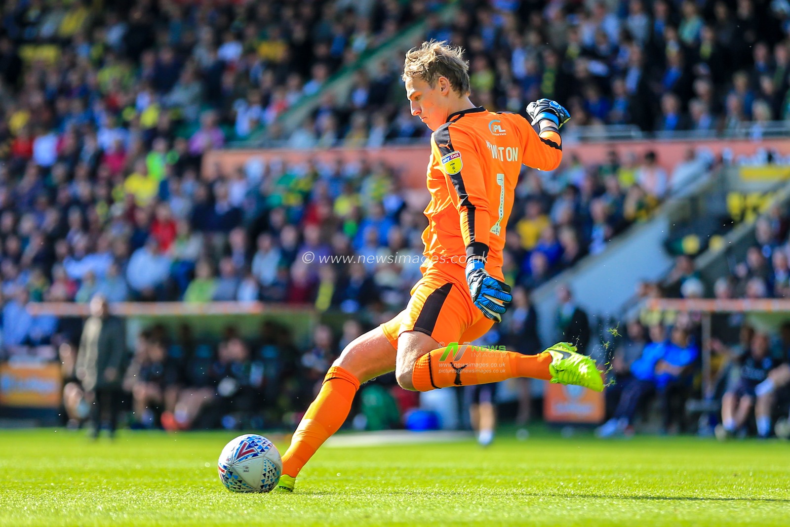 29th September 2018, Carrow Road, Norfolk, England; Sky Bet Championship, Norwich City v Wigan Athletic ; Christian Walton (01) of Wigan Athletic takes a goal kick.

Credit:   Georgie Kerr/News Images

English Football League images are subject to DataCo Licence