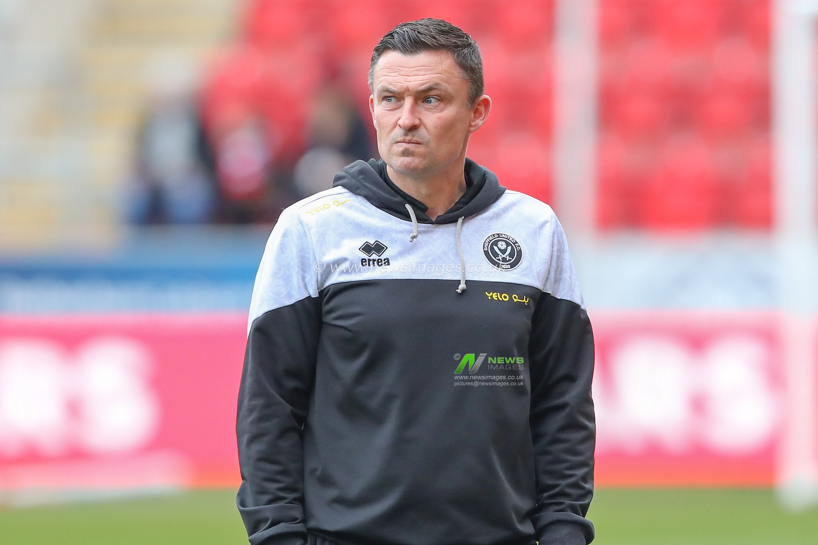 Paul Heckingbottom manager of Sheffield United inspects the pitch ahead of the Sky Bet Championship match Rotherham United vs Sheffield United at New York Stadium, Rotherham, United Kingdom, 4th February 2023

(Photo by Gareth Evans/News Images)
