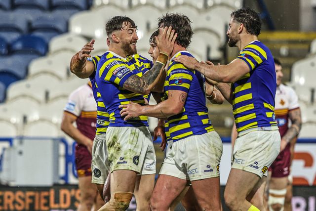 Matty Ashton of Warrington Wolves celebrates his try during the Betfred Super League round 10 match Huddersfield Giants vs Warrington Wolves at Accu Stadium, Huddersfield, United Kingdom on 02 May 2026

(Photo by Alfie Cosgrove/News Images)