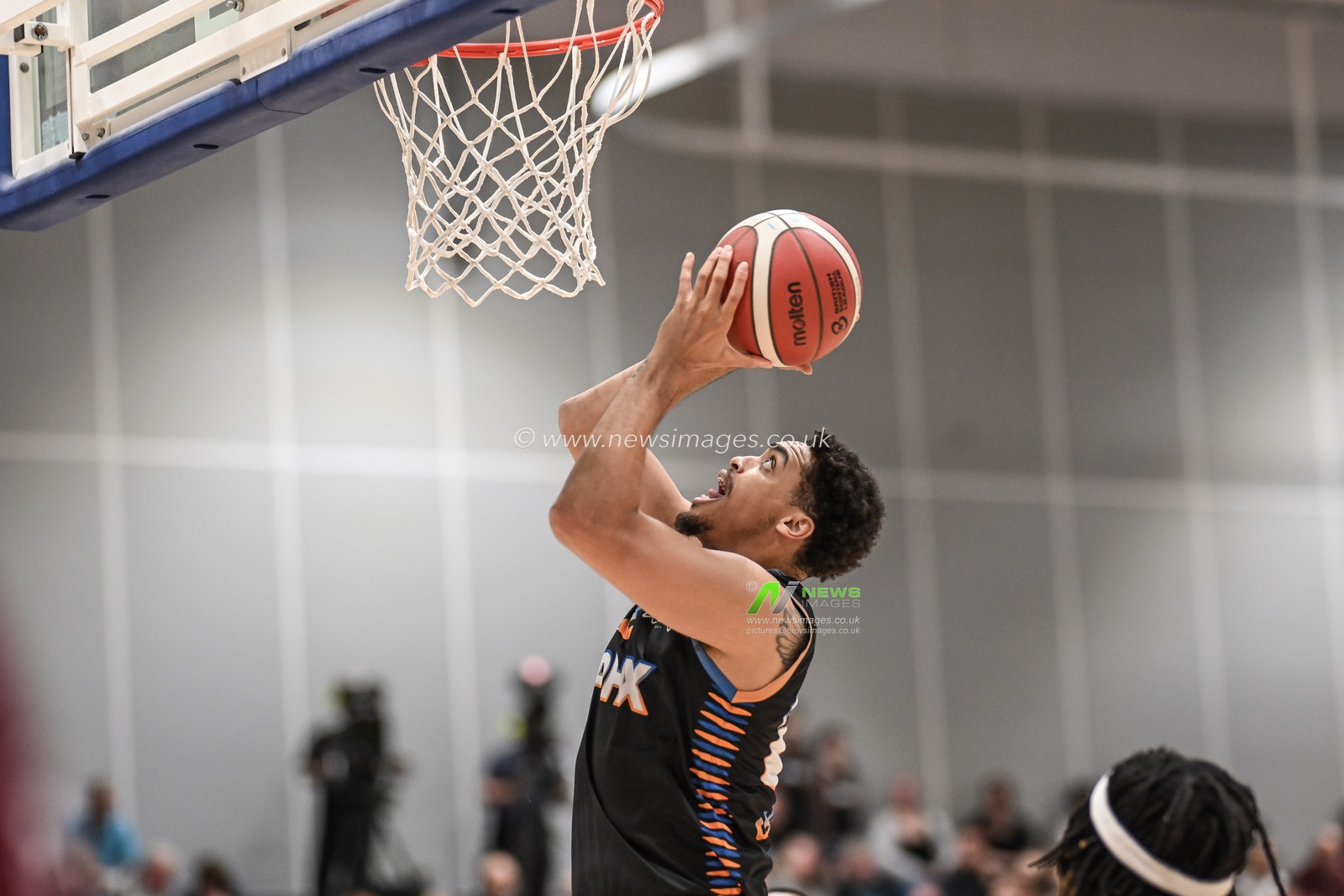 Ethan Chargois of Cheshire Phoenix attacks the basket during the British Basketball Championship match Cheshire Phoenix vs Leicester Riders at Ellesmere Port Sports Village, Ellesmere Port, United Kingdom, 12th November 2023

(Photo by Craig Thomas/News Images)