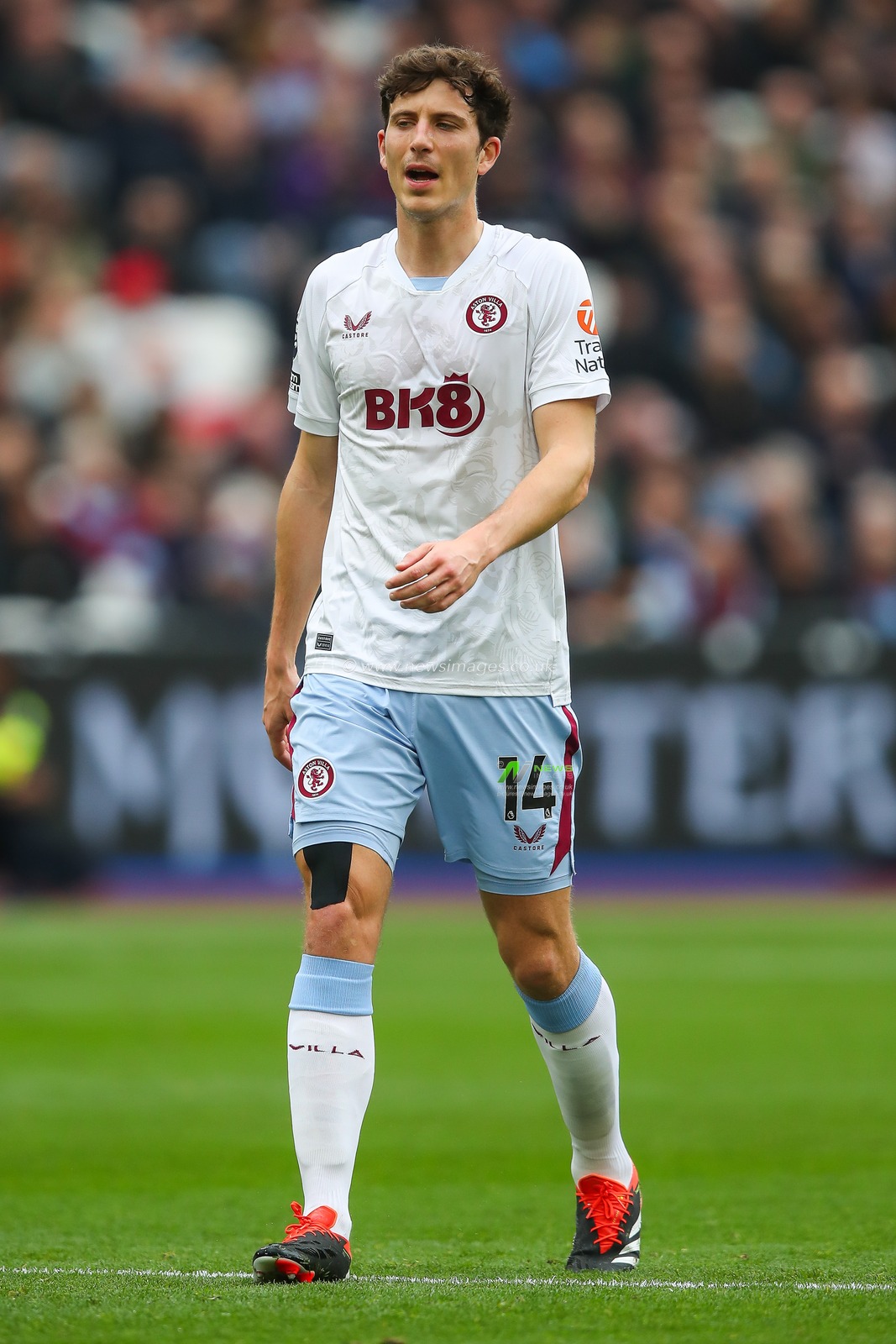 Pau Torres of Aston Villa during the Premier League match West Ham United vs Aston Villa at London Stadium, London, United Kingdom, 17th March 2024

(Photo by Gareth Evans/News Images)