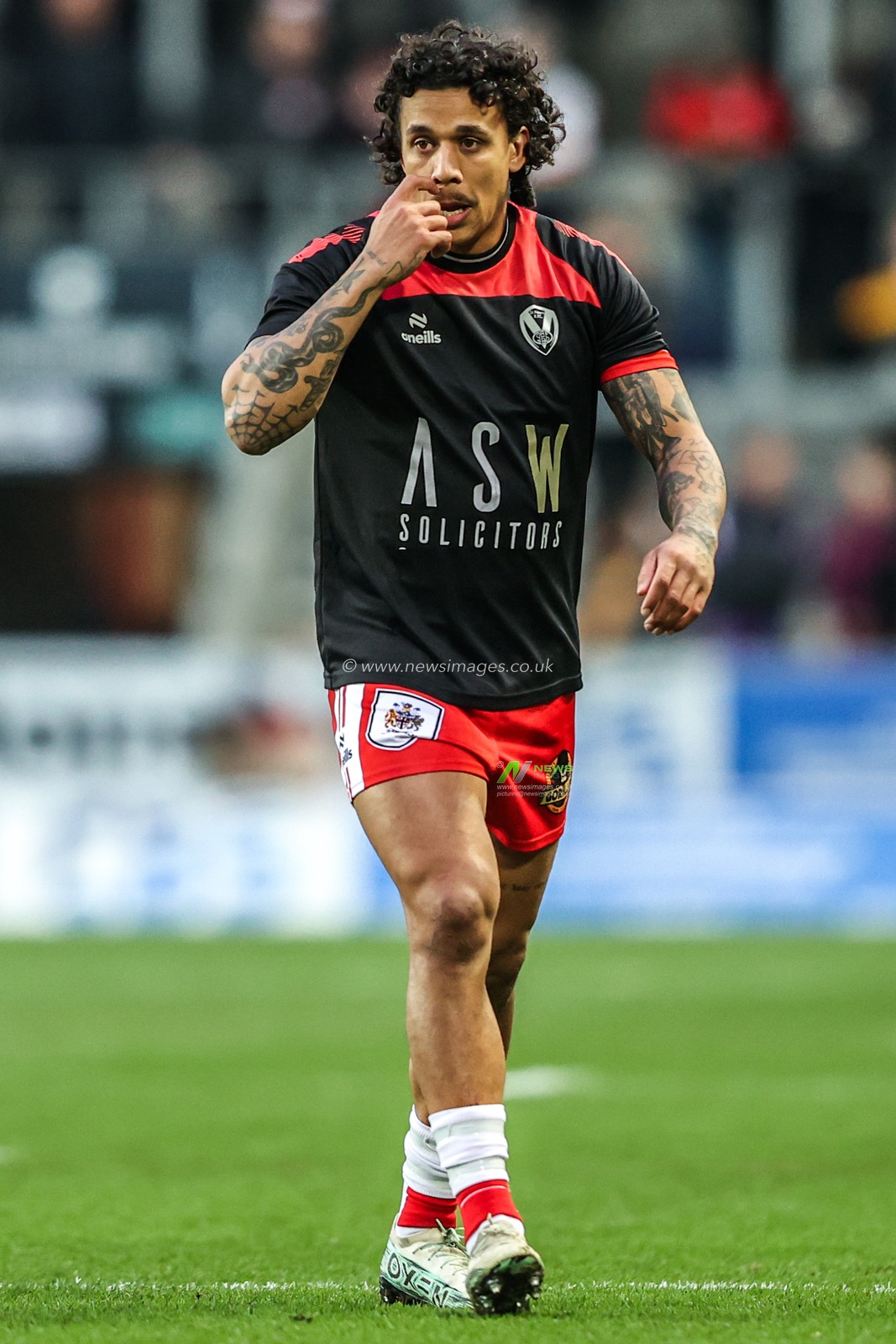 Tristan Sailor of St Helens in the pre-game warm up during the Betfred Super League round 4 match St Helens vs Bradford Bulls at The BrewDog Stadium, St Helens, United Kingdom on 07 March 2026

(Photo by Alfie Cosgrove/News Images)