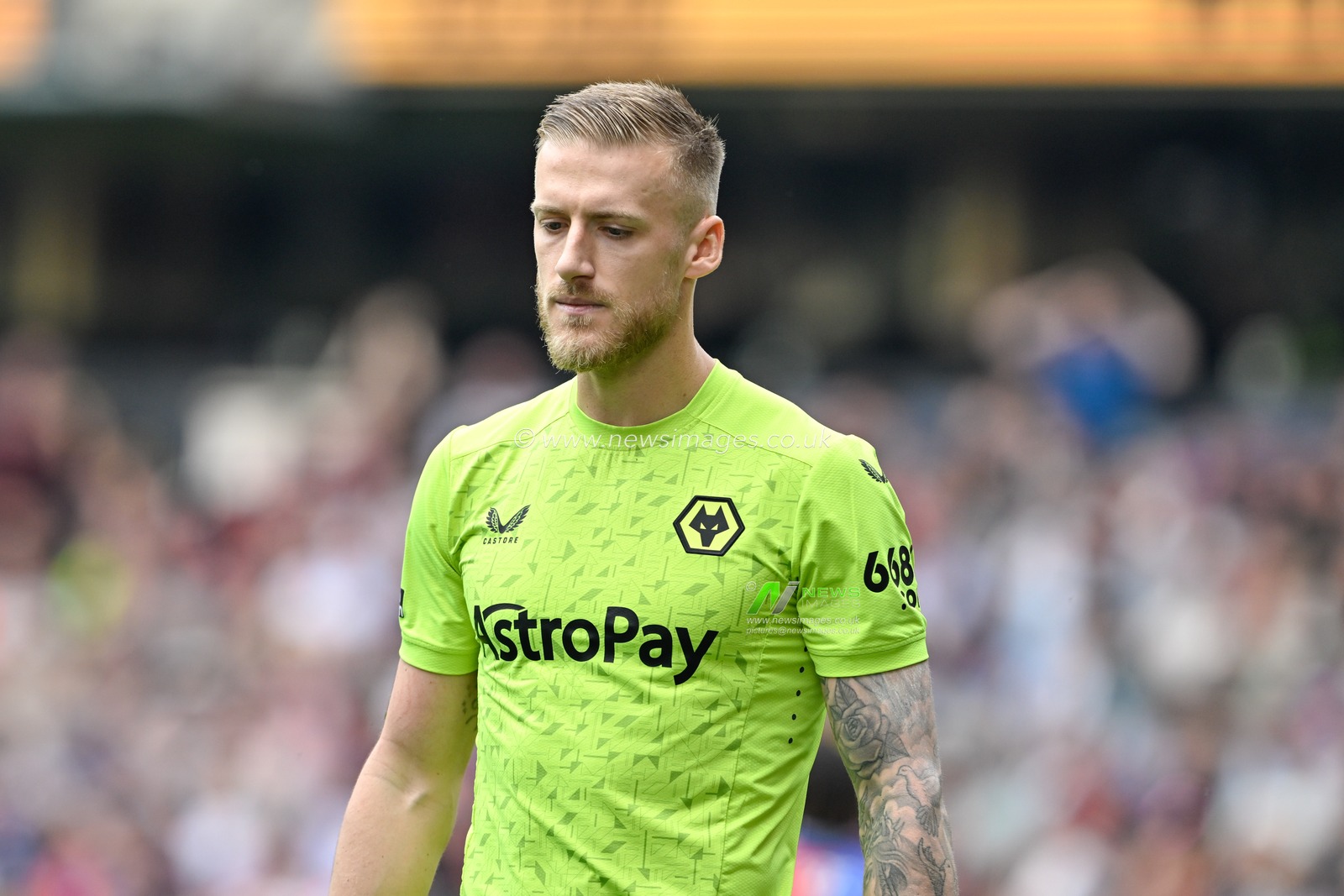 Daniel Bentley of Wolverhampton Wanderers, during the Premier League match Wolverhampton Wanderers vs Crystal Palace at Molineux, Wolverhampton, United Kingdom, 11th May 2024

(Photo by Cody Froggatt/News Images)