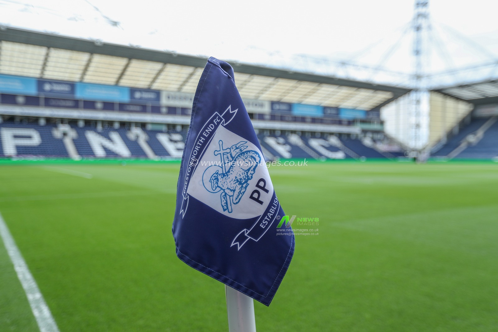Preston North End Corner flag ahead of the Sky Bet Championship match Preston North End vs Queens Park Rangers at Deepdale, Preston, United Kingdom, 18th April 2025

(Photo by Jorge Horsted/News Images)