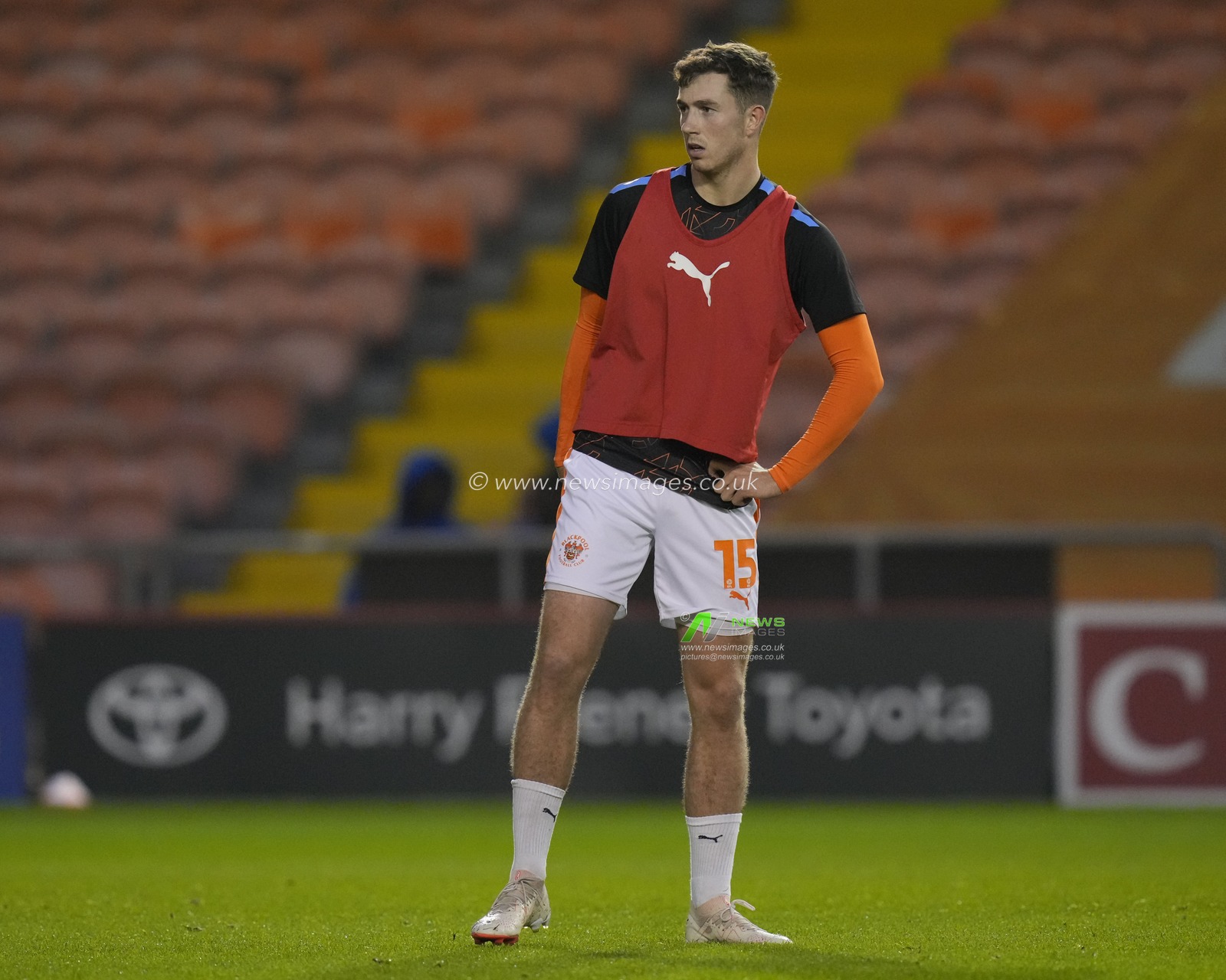 Jensen Weir #15 of Blackpool warms up before the EFL Trophy match Blackpool vs Liverpool U21 at Bloomfield Road, Blackpool, United Kingdom, 10th October 2023

(Photo by Steve Flynn/News Images)
