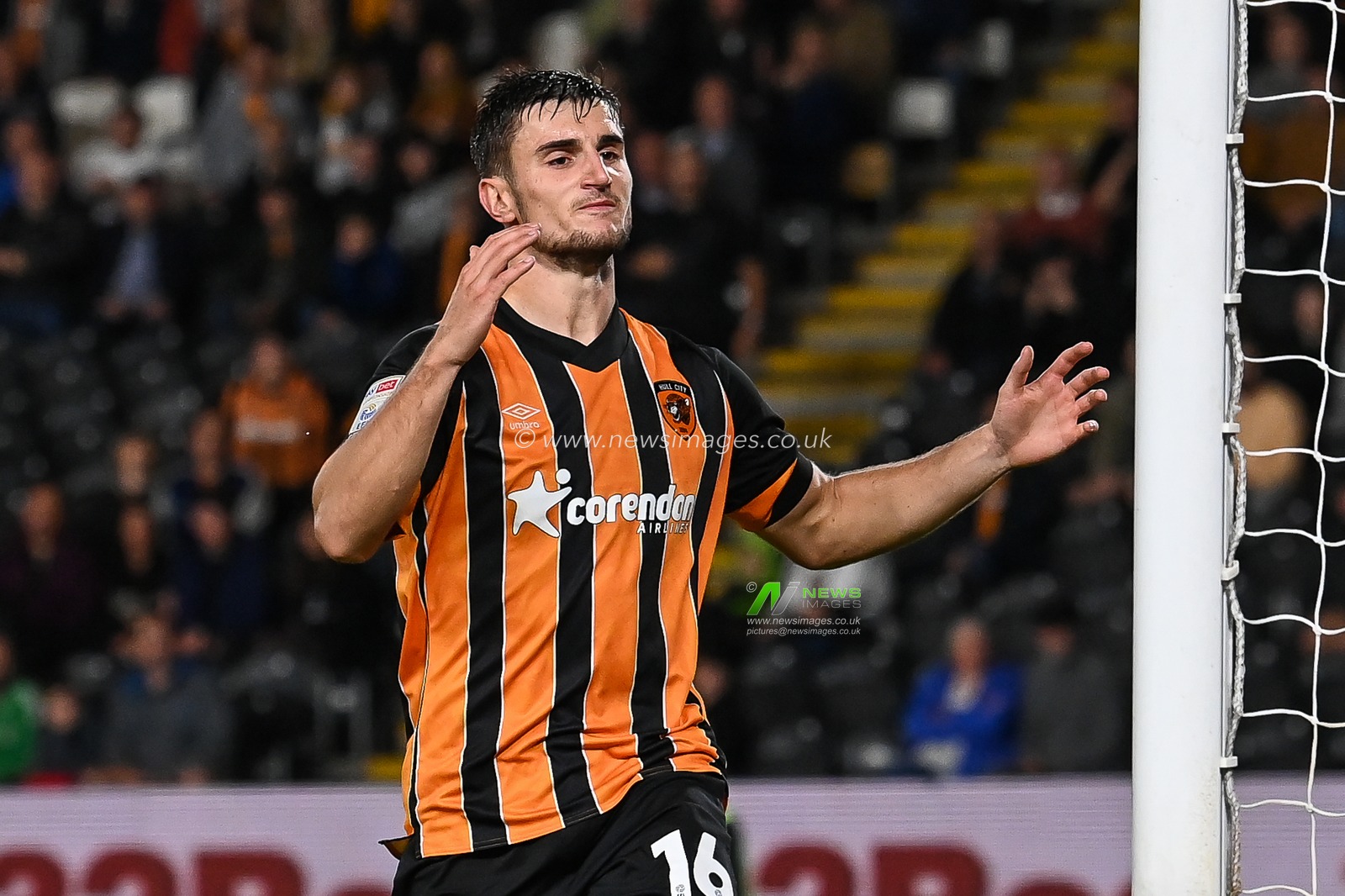 Ryan Longman #16 of Hull City reacts after missing a chance on goal during the Sky Bet Championship match Hull City vs Stoke City at MKM Stadium, Hull, United Kingdom, 13th September 2022

(Photo by Craig Thomas/News Images)