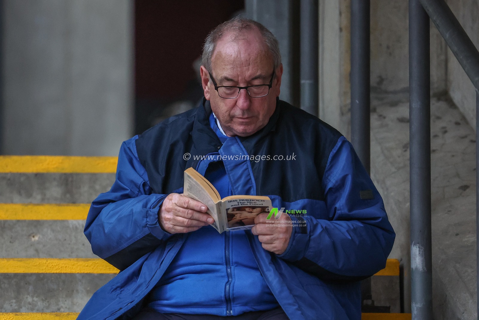 Fans arrive during the Autumn Nations Series match England vs Japan at Allianz Stadium,, Twickenham, United Kingdom, 24th November 2024

(Photo by Mark Cosgrove/News Images)