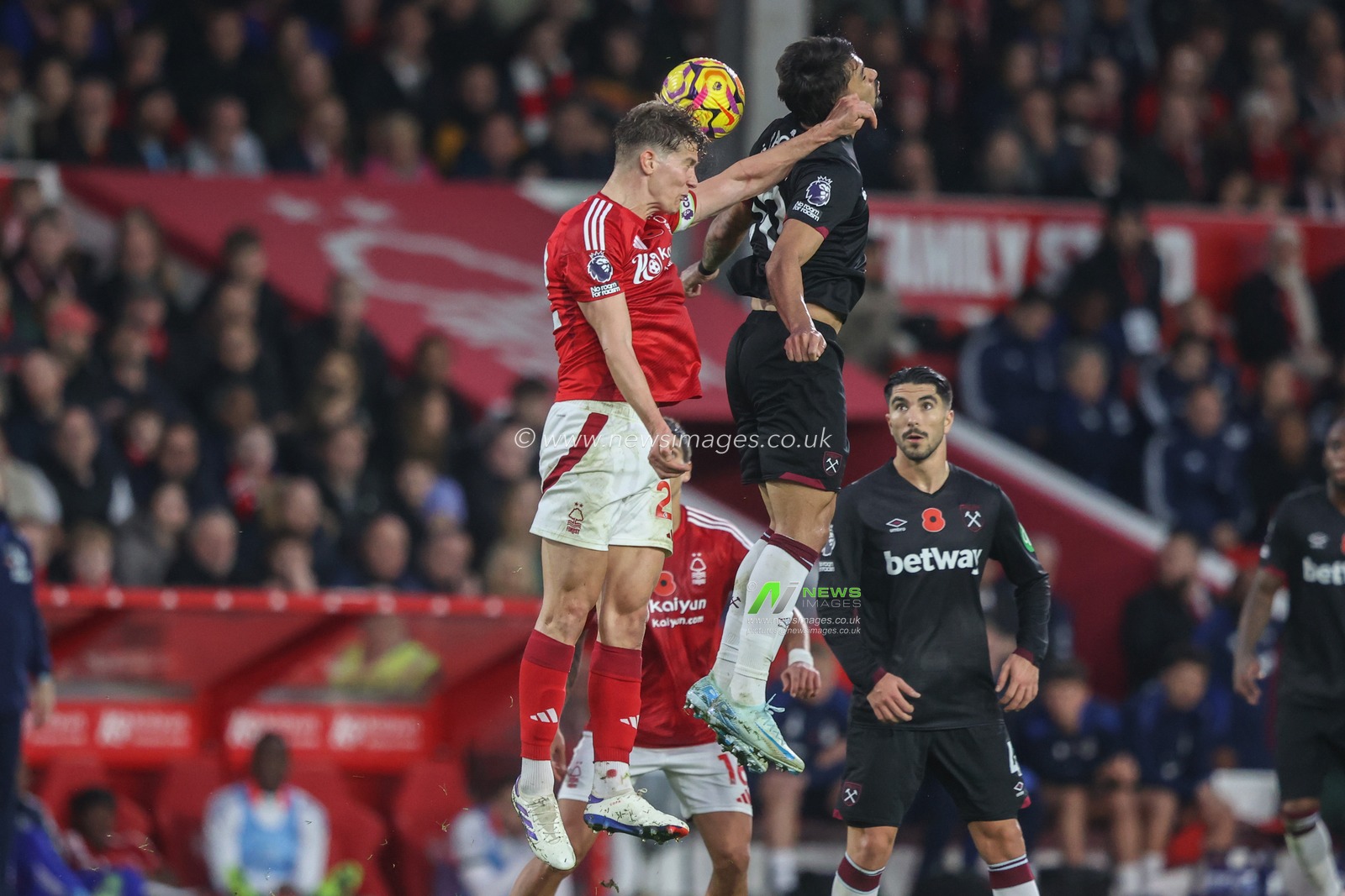 Ryan Yates of Nottingham Forest jumps up to win the high ball during the Premier League match Nottingham Forest vs West Ham United at City Ground, Nottingham, United Kingdom, 2nd November 2024

(Photo by Alfie Cosgrove/News Images)