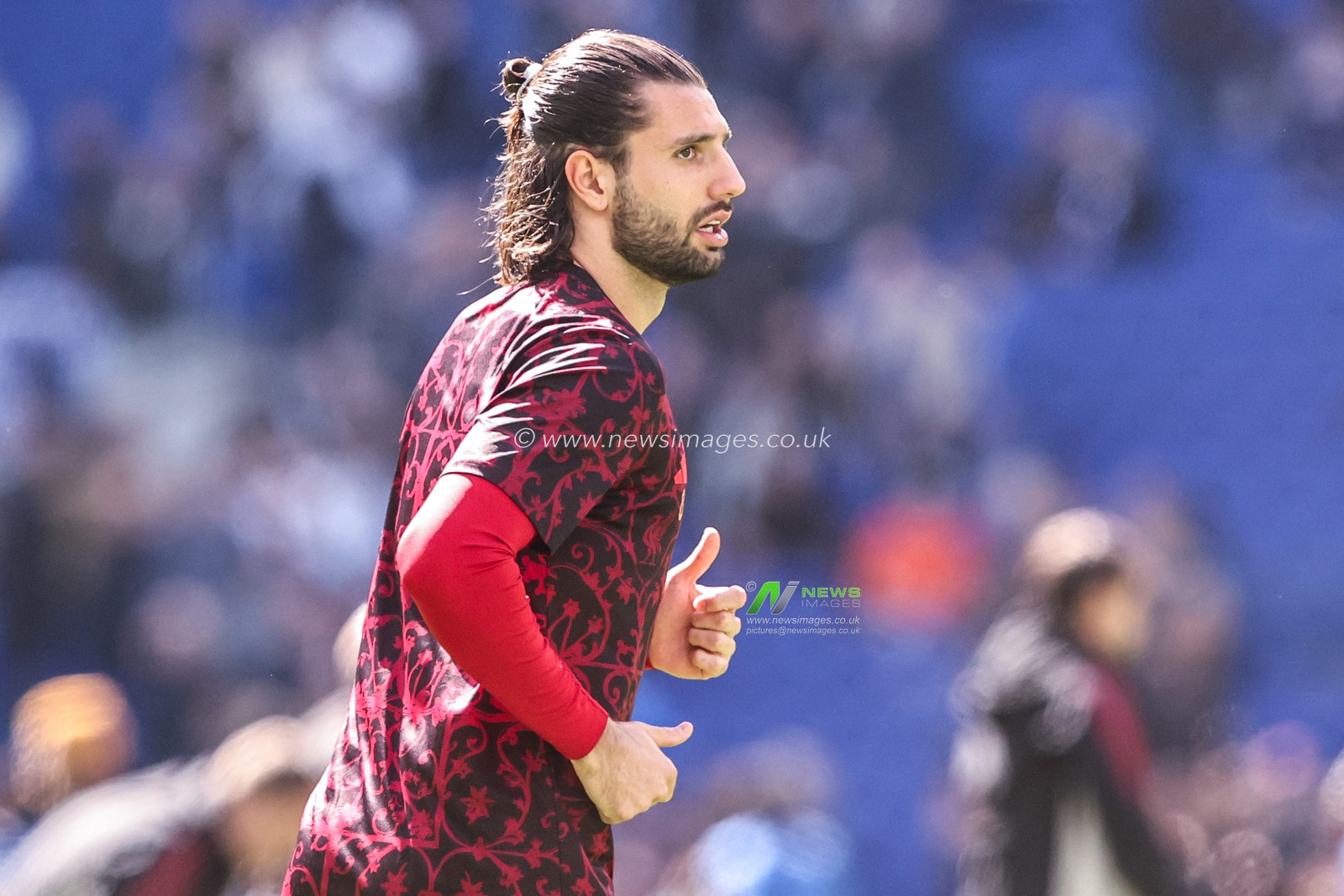 Dominik Szoboszlai of Liverpool in the pregame warmup session during the Premier League match Everton vs Liverpool at Hill Dickinson Stadium, Liverpool, United Kingdom on 19 April 2026

(Photo by Alfie Cosgrove/News Images)