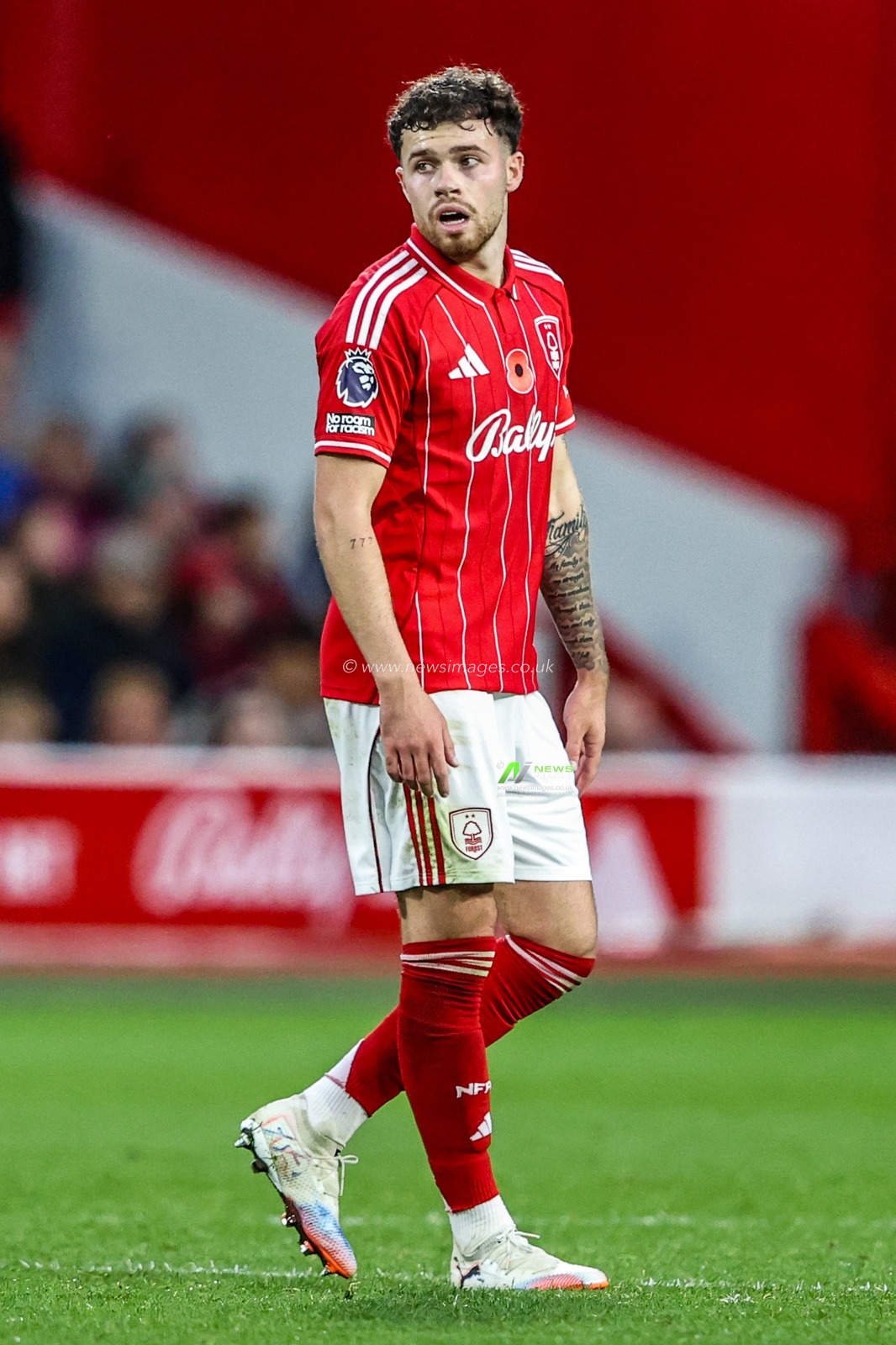 Neco Williams of Nottingham Forest during the Premier League match Nottingham Forest vs Manchester United at City Ground, Nottingham, United Kingdom, 1st November 2025

(Photo by Alfie Cosgrove/News Images)

*** GER AUT SUI OUT ***