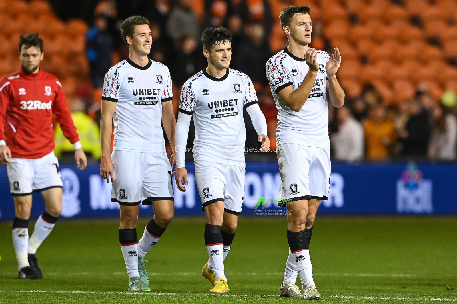 Middlesbrough players applaud the fans at the end of the  Sky Bet Championship match Blackpool vs Middlesbrough at Bloomfield Road, Blackpool, United Kingdom, 8th November 2022

(Photo by Craig Thomas/News Images)
