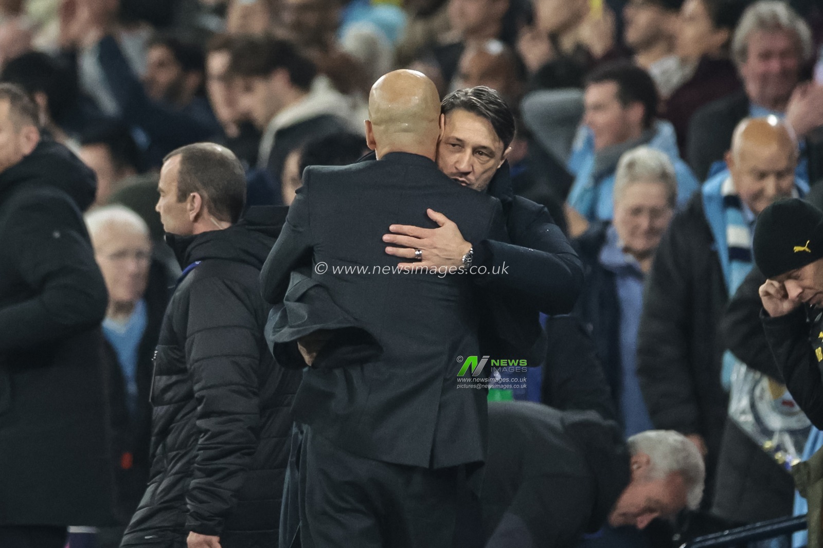 Pep Guardiola manager of Manchester City embraces Niko Kovac manager of Borussia Dortmund during the UEFA Champions League Matchday 4 of 8 Manchester City vs Borussia Dortmund at the City of Manchester Stadium, Manchester, United Kingdom, 5th November 2025

(Photo by Mark Cosgrove/News Images)

*** GER AUT SUI OUT ***