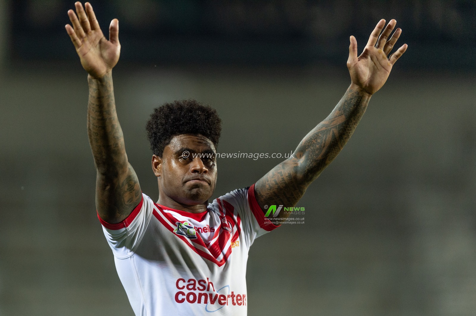 2nd August 2019 , Totally Wicked Stadium, St Helens, England;  Betfred Super League, Round 24, St Helens vs Wakefield Trinity ; Kevin Naiqama (3) of St Helens thanks the home support following the game

Credit: Richard Long/News Images