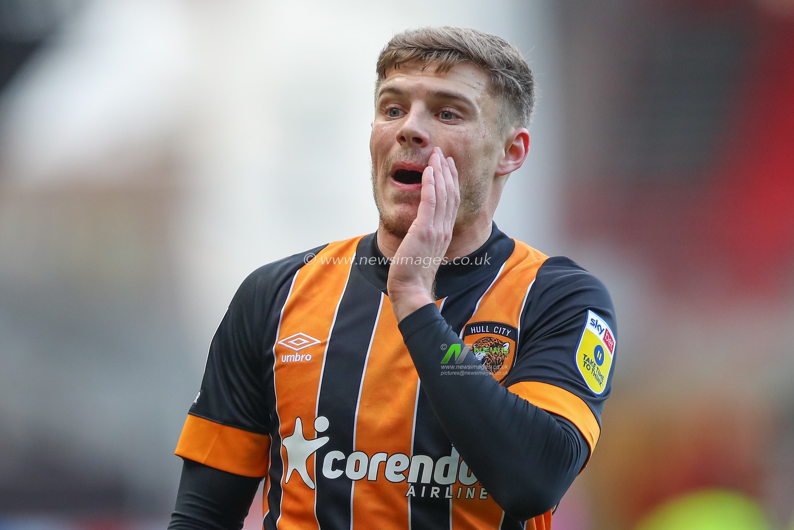 Regan Slater #27 of Hull City talks with Malcolm Ebiowei #10 of Hull City during the Sky Bet Championship match Bristol City vs Hull City at Ashton Gate, Bristol, United Kingdom, 25th February 2023

(Photo by Gareth Evans/News Images)