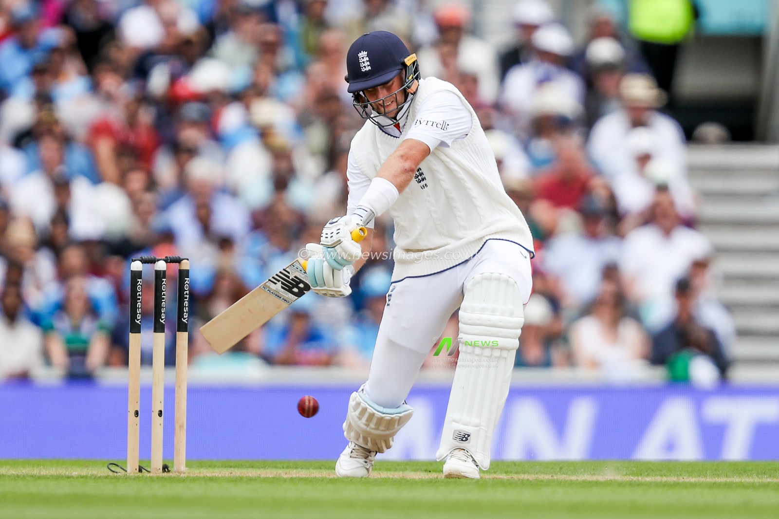 Joe Root of England bats during the 5th Rothesay Test Match day 4 England vs India at The Kia Oval, London, United Kingdom, 3rd August 2025

(Photo by Izzy Poles/News Images)