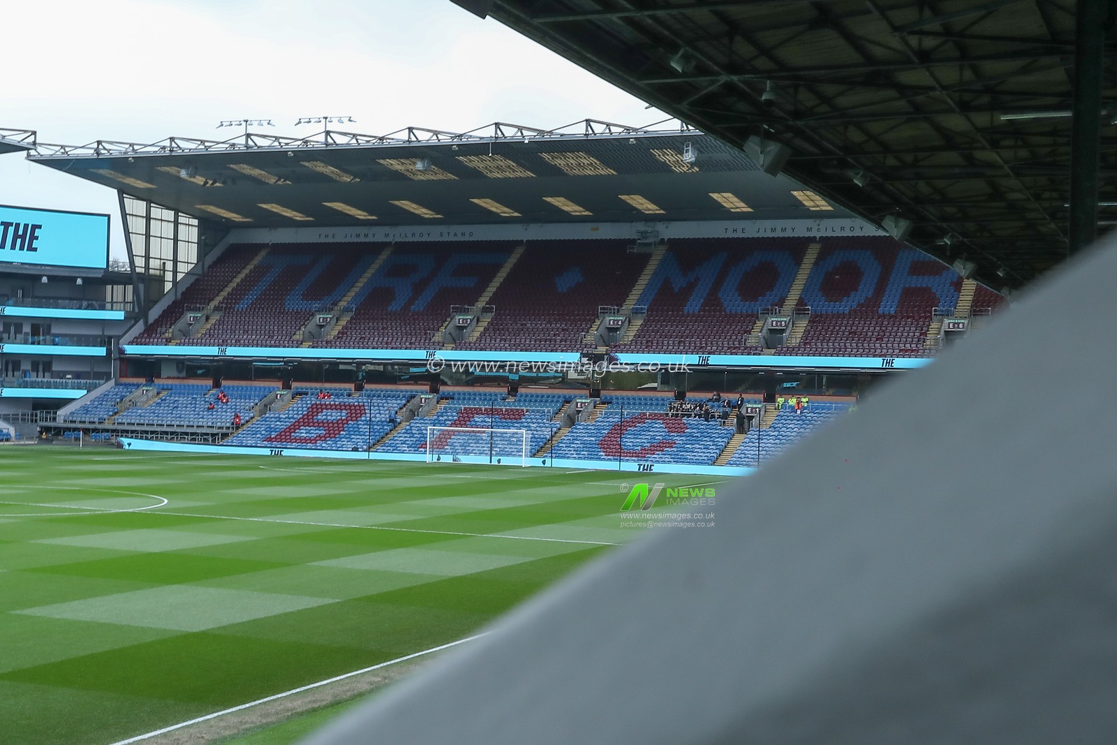 A general view of Turf Moor ahead of the Sky Bet Championship match Burnley vs Sheffield United at Turf Moor, Burnley, United Kingdom, 21st April 2025

(Photo by Jorge Horsted/News Images)